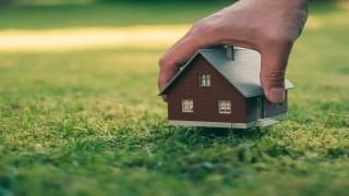 What is home insurance vs. home warranty? Is it necessary to have one or not?